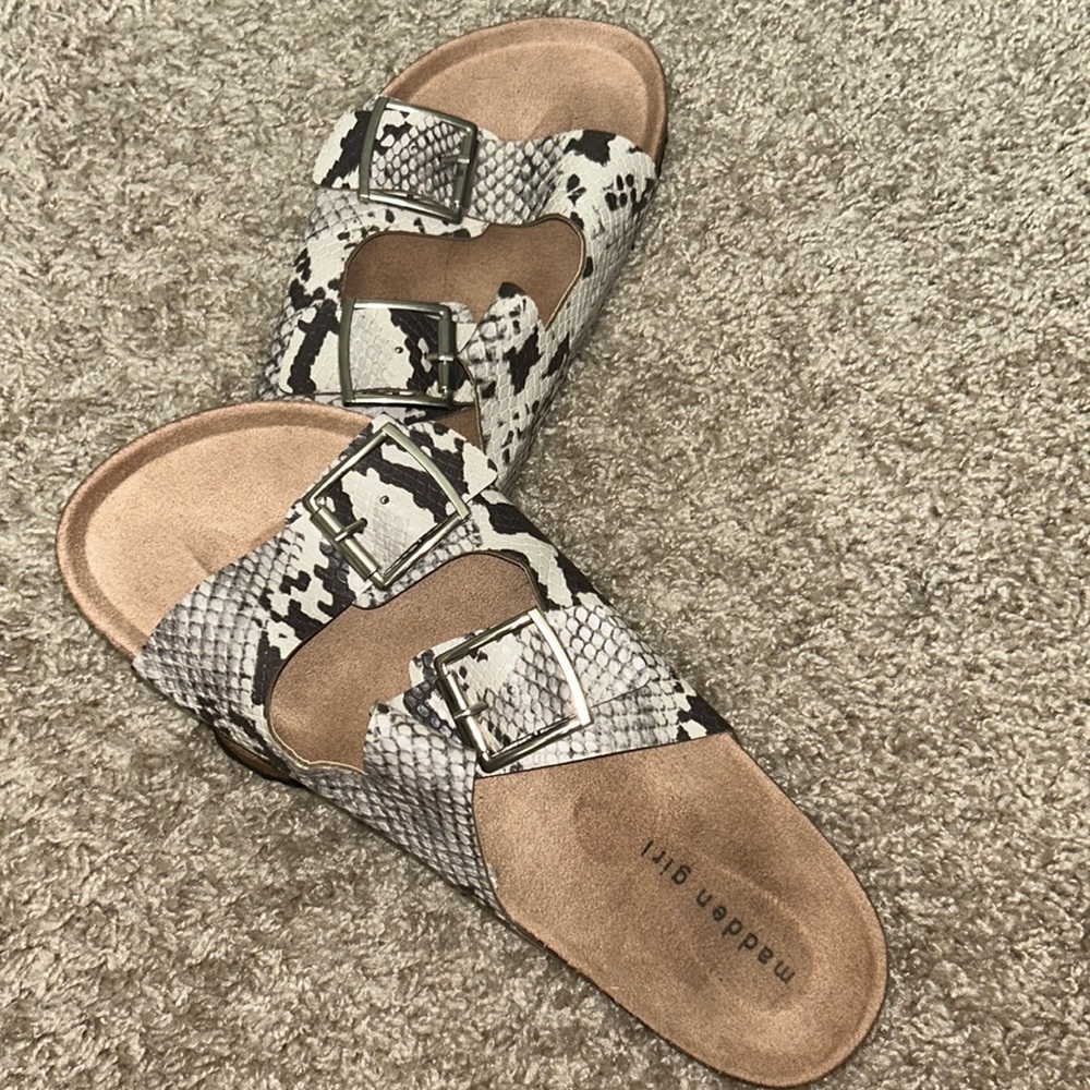 Madden girl Sandals